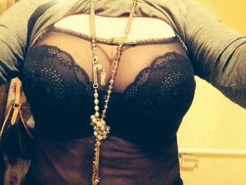 Public Photo of amira_blonde