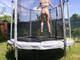 salto sul trampolino