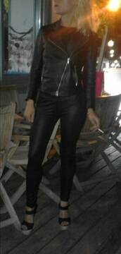 Public Photo of HotLucy