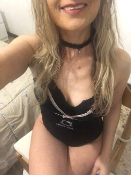 Public Photo of HotLucy