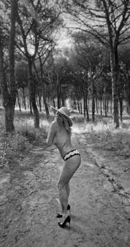 Public Photo of GOLD_MILF