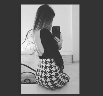 Public Photo of DGirlNextDoor