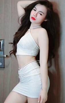 Public Photo of HORNY_TRANS_CUM