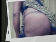 Mi spoglio per te e ti faccio vedere il mio bel culetto in primo piano!!!